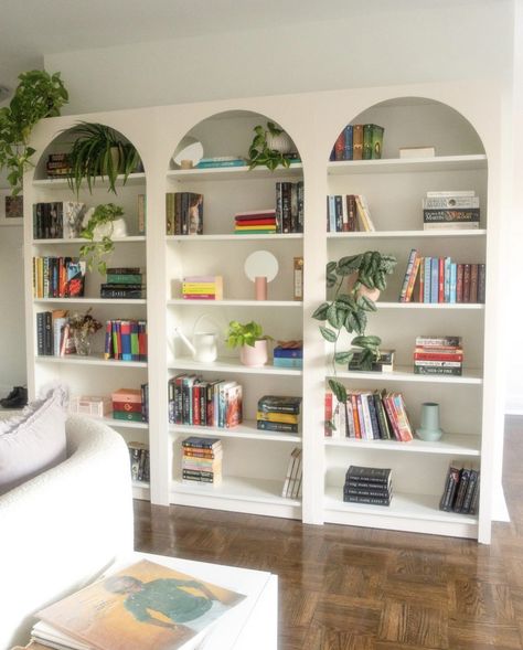 Scandi Style Living Room, Billy Ikea, Billy Bookcase Hack, Ikea Hacks Ideas, Ikea Bookcase, Ikea Billy Bookcase Hack, Bookcase Diy, Ikea Billy Bookcase, Bookcase Decor