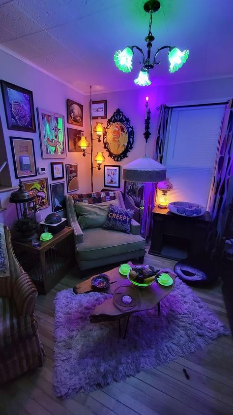 Decorating inside your house for Halloween can be a great idea for several reasons. Firstly, it creates a festive and exciting atmosphere, instantly boosting your mood and providing a break from the routine of daily life. It encourages creativity and family involvement, as you can engage in fun DIY projects or brainstorm spooky decoration ideas together. Trippy Living Room, Trippy Living Room Ideas, Bedroom Apartment Aesthetic, Chill Apartment, Decorating Apartment, Hangout Room, Aesthetic Apartment, Chill Room, Home Decor Aesthetic