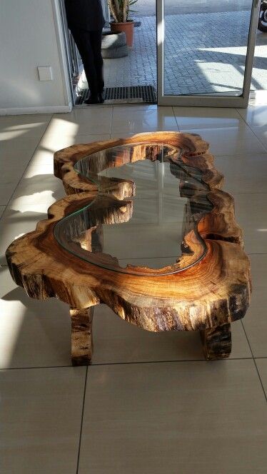 Tree Trunk Table, Rustic Log Furniture, Coffee Table Ideas, Wood Resin Table, Wood Table Design, Furniture Design Wooden, Log Furniture, Wood Logs, Resin Furniture