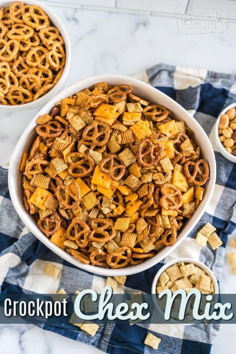 Crock Pot Chex Mix Chex Mix Recipes Crock Pot, Sweet Chex Mix Recipe, Chex Mix Crock Pot, Crockpot Snacks, Chex Mix Recipes Sweet, Chex Mix Recipes Original, Sweet Chex Mix, Sweet Chex, Easy Snack Mix