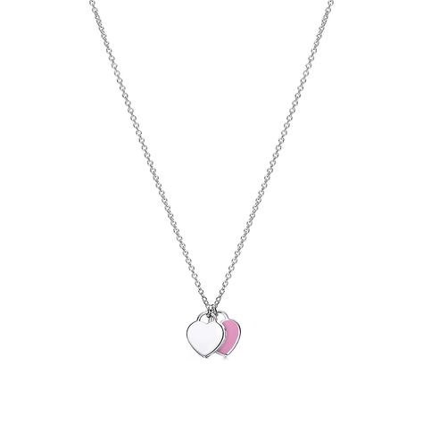 Necklace Icon, Girly Necklace, Pink Heart Necklace, Necklace For Girls, Delicate Necklaces, Pandora Necklace, Heart Tag, Silver Heart Necklace, Cute Heart