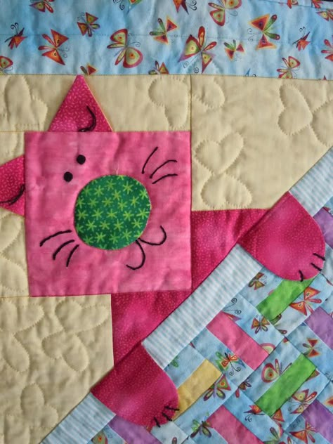 Cat Quilt Block, Colchas Quilting, Cat Quilt Patterns, Appliqué Quilts, Quilted Wall Hanging, Childrens Quilts, Baby Quilt Patterns, Cute Quilts, Animal Quilts