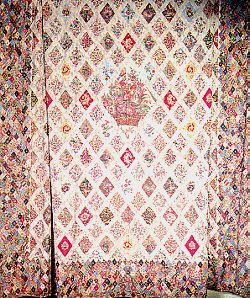 Jane Austen Quilt, Historical Quilts, French Fabrics, House Pattern, Pieced Quilts, Jane Austin, Medallion Quilt, Heirloom Quilt, Old Quilts