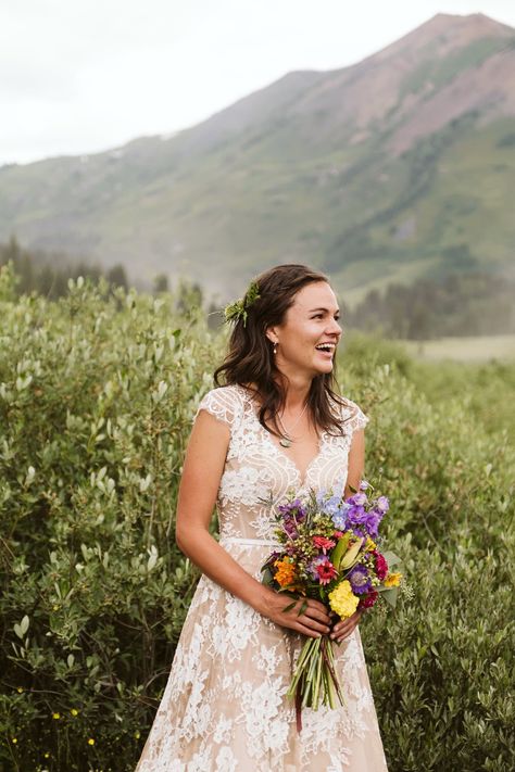 Small Wildflower Wedding Bouquet, Wildflower Bridal Bouquet Summer, Boho Wedding Bouquet Wildflowers, Wildflower Bouquet Small, Small Wildflower Bouquet, Wildflower Wedding Dress, Engagement Bouquet, Panama Wedding, Wildflower Arrangements