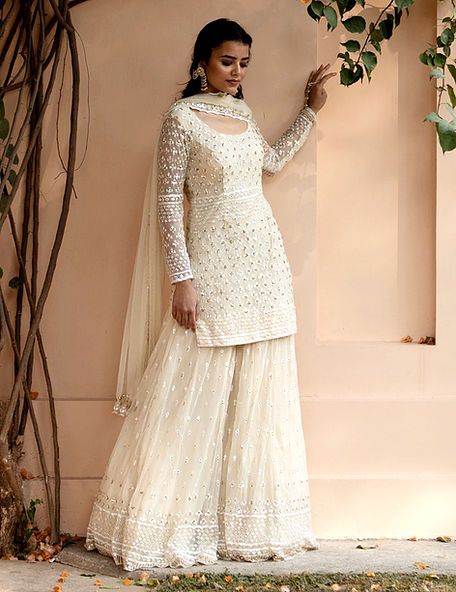 Astha Narang, Sharara Designs, Blog Websites, Indian Outfits Lehenga, Designer Lehengas, Lehenga Designs Simple, Traditional Indian Dress, Pakistani Fancy Dresses, Designer Dresses For Women