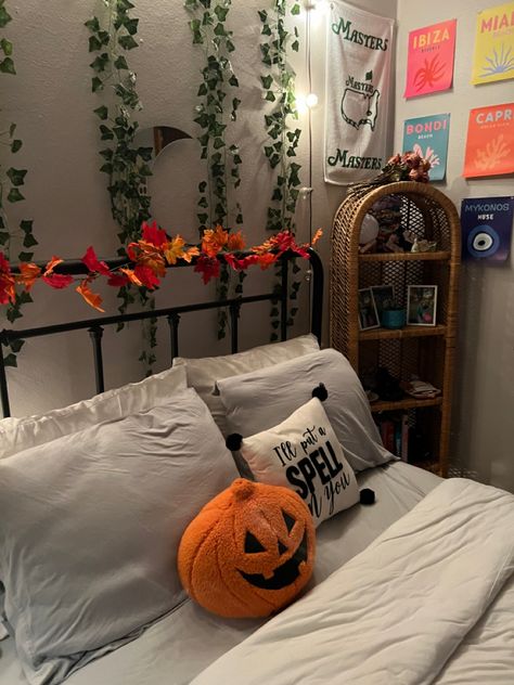 Emo Room Decor, Seasonal Room Decor, Emo Room, Seasonal Room, Halloween Bedroom Decor, Fall Room Decor, Fall Bedroom Decor, Halloween Bedroom, What Is Halloween