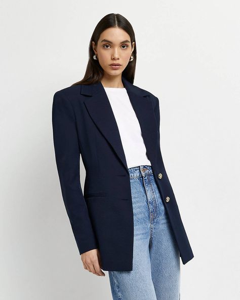 The 7 Best Classic Outfits to Wear on Repeat | Who What Wear UK Suit With Jeans, Simple Outfits For School, Look Office, Denim Shirt With Jeans, Outfits To Wear, Sleeveless Turtleneck, Cotton Poplin Shirt, On Repeat, Classic Outfits