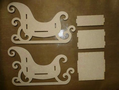 Mdf Christmas Decorations, Sleigh Christmas, Idee Cricut, Diy Santa, Christmas Yard Art, Christmas Decorations Diy Outdoor, Christmas Sleigh, Christmas Wood Crafts, Diy Valentines Crafts