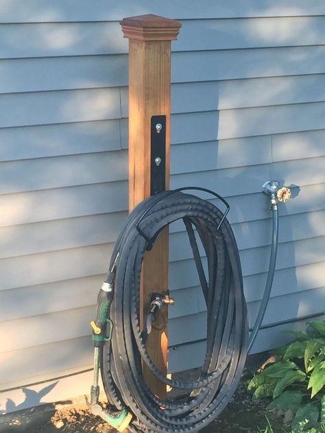 Diy Landscaping Ideas, Garden Hose Storage, Garden Hose Holder, Diy Project Ideas, Jardim Diy, Backyard Diy Projects, Have Inspiration, Home Landscaping, Yard Design