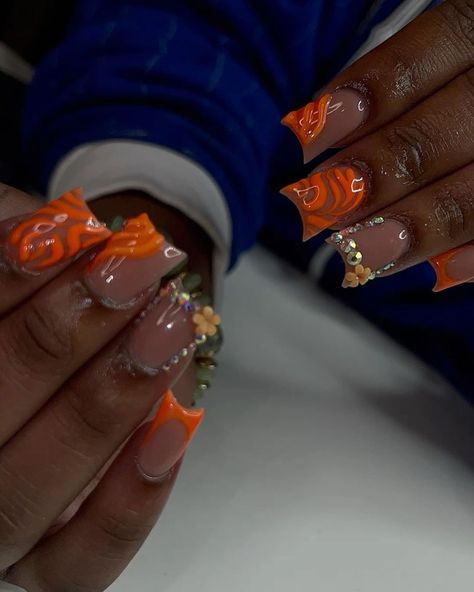 Orange Nails Short Design, Duck Nail Inspiration, Orange Nails Ideas Short, Orange Duck Nails Acrylic, Orange Prom Nails Short, Orange Cute Nails, Orange Freestyle Acrylic Nails, Orange Nail Inspo Short, Orange Prom Nails Acrylic