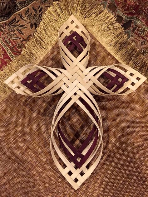 Double Palm Cross Woven Ornaments, Bamboo Cross, Palm Cross, Sewn Christmas Ornaments, Woven Cross, Cross Christmas Tree, Basket Weaving Patterns, Holiday Baskets, Inkle Weaving