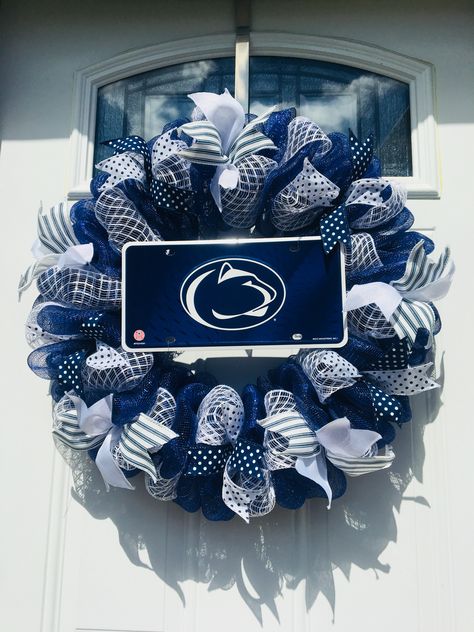 Penn State Wreath Ideas, Penn State Mesh Wreaths, Penn State Wreath, Penn State Graduation Party Ideas, Penn State Graduation Party, Penn State Party, Penn State Crafts, Football Wreaths, Sports Wreath