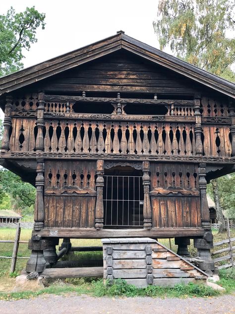 Old Norwegian House at Norsk Cultural Museum, Oslo, Norway Cultural Museum, Norwegian Architecture, Norwegian House, Building Inspiration, Natural Homes, Late Middle Ages, Traditional Houses, Wooden Cabins, Russian Style