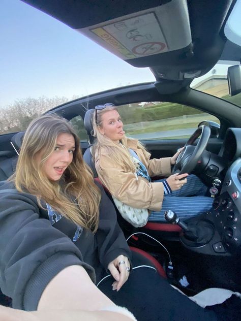 Teenage Driving, Rachel Price, Mother Daughter Photos, Mother Daughter Bonding, Get Her Back, Travel Pictures Poses, Teenage Daughters, Future Mom, Teen Life