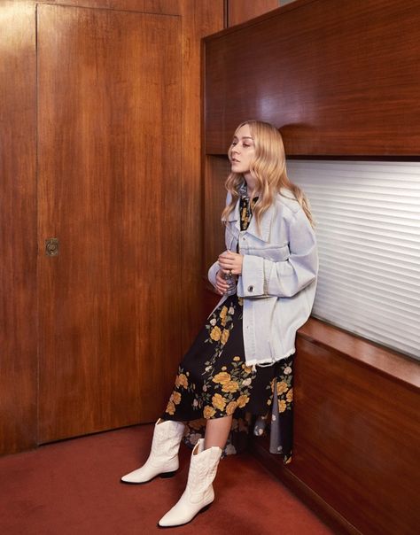 Actress Chloe Sevigny wears Gucci Jacket, Magda Butrym dress and Isabel Marant boots Dresses To Wear With Cowboy Boots, Leather Country Boots, Western Inspired Outfits, Western Boots Outfit, Unconventional Fashion, Chloë Sevigny, Botas Western, White Cowboy Boots, Giovanna Battaglia