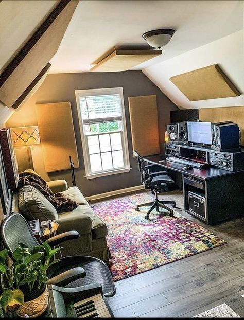 Home Music Studio Ideas Small Spaces, Music Studio Bedroom, Home Music Studio Ideas, Bedroom Music Studio, Music Room Design, Home Recording Studio Setup, Home Studio Ideas, Home Music Rooms, Recording Studio Design