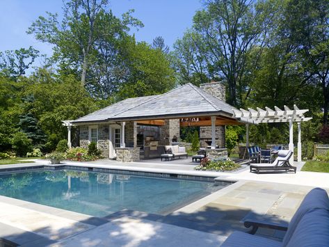 Pool Pavilion With Bathroom, Pavilion With Bathroom, Modern Pool House Ideas, Pavilion Interior, Pool House Ideas, Contemporary Colonial, Modern Pool House, Dream House Aesthetic, Pool Pavilion