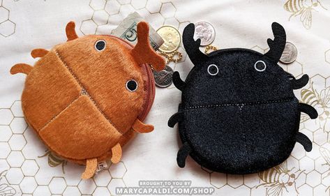 Bug Plush, Rhinoceros Beetle, Stag Beetle, 2x4 Furniture, Cute Stuffed Animals, Coin Pouch, Cute Bags, Cool Items, Furniture Plans