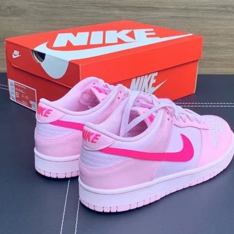 Shop 91beauty4's closet or find the perfect look from millions of stylists. Fast shipping and buyer protection. ❤️Nike Dunk Low Triple Pink Women's ❤️Brand new in box, authentic and no wear, ❤️Thank you for your like and accept reasonable offer Nike Dunk Low Triple Pink, Lavender Outfits, Nike Rosa, Προϊόντα Apple, Nike Shoes Women Fashion, Pretty Sneakers, Pink Nike Shoes, Trendy Shoes Sneakers, Nike Fashion Shoes