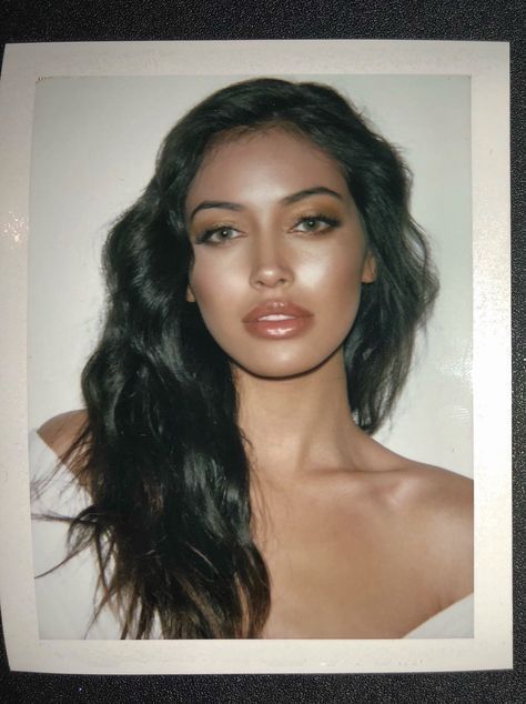 Make Up Foundation, Instagram Baddie, Long Dark Hair, Cindy Kimberly, Foto Tips, Eye Makeup Art, Natural Makeup Looks, Pretty Makeup, Hair Care Tips