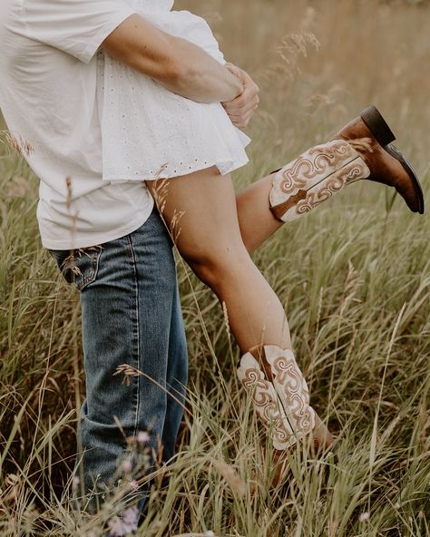 I’ve had the pleasure of taking photos for the cutest and sweetest couples this summer! (also, there needs to be a cowboy boot emoji) Cute Couples Photos, Taking Photos, Couples Photos, Cowboy Boot, Sweet Couple, The Cutest, This Summer, Cowboy Boots, Close Up