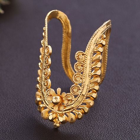 Buy Gold and Diamond Jewellery at Jewelegance.com – Online Jewellery Store Vanki Designs Jewellery, Vanki Ring, Latest Ring Designs, Antique Gold Rings, Bridal Jewelry Sets Brides, Gold Ring For Women, Bridal Necklace Designs, Plain Gold Ring, New Gold Jewellery Designs