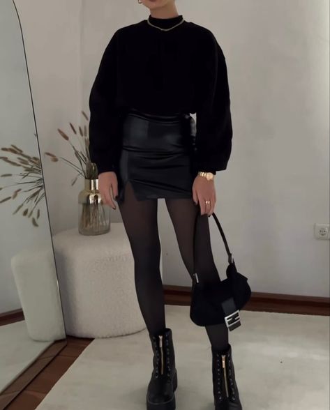 Kristin Marino Outfits, Black Skirt With Tights, Opaque Tights Outfit, Black Tights Outfit, Off The Shoulder Jumper, Black Skort, Black Maxi Skirt, Opaque Tights, Autumn Outfits