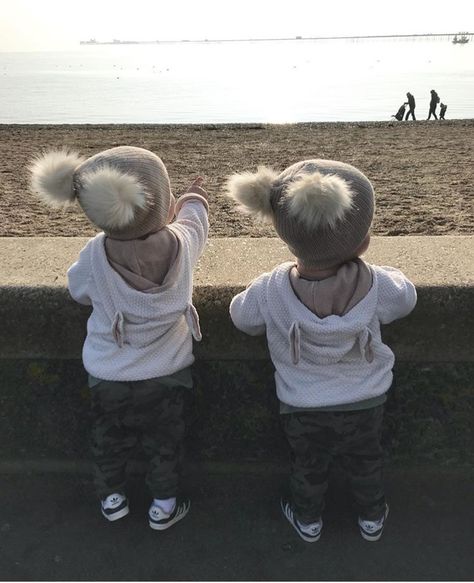 Baby Twins Boy, Twins Boy, Bump Pictures, Pregnancy Belly Photos, Kids Fever, Belly Photos, Baby Twins, Mommy Goals