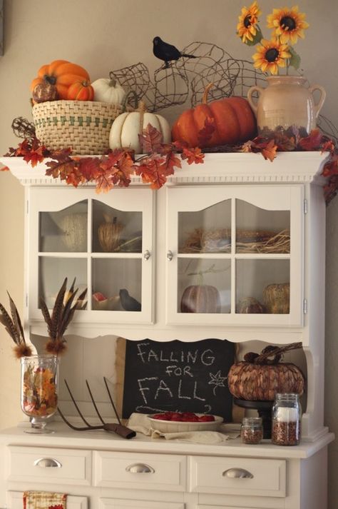 Falling for Fall Source: haunting-lovers Pitch Fork, Fall Leaf Garland, Hutch Decor, Chalkboard Decor, Cottage Shabby Chic, Fall Kitchen Decor, Fall Thanksgiving Decor, Fall Deco, Autumn Decorating