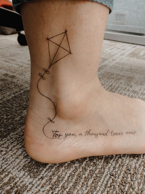 Fine Line Kite Tattoo, The Kite Runner Tattoo, Tiny Kite Tattoo, Small Kite Tattoo, Kite Runner Tattoo, Kite Tattoo Ideas, Ava Tattoo, Kite Drawing, Kite Tattoo