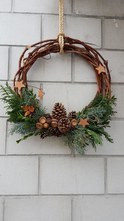 Pine cone christmas decorations