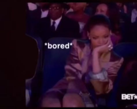 Use this when ur chat is boring Bored Meme, Cute Funny Pics, Random Memes, Rihanna, Funny Stuff, Funny Pictures, Memes, Funny, Fictional Characters