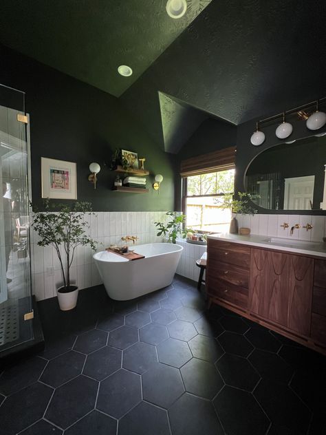 Bathroom Wallpaper Ceiling, Moody Bathroom Wallpaper, Moody Bathroom, Dark Bathroom Ideas, Dark Bathroom, Dark Bathrooms, Mid Century Modern Bathroom, Mid Century Bathroom, Silk Sheets