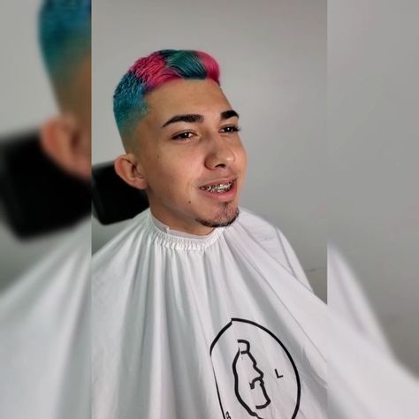 Edwin Ivan Cruz Díaz’s Instagram video: “💧🍬 Aqua Pink 🍬💧 😁 Braces Matching Haircolor 🎨 By #ElRubio de @blacklinehair for @elvi_shu . .. ... #followus #blacklinehair #blackline…” Pink Braces, Ivan Cruz, Instagram Video, Braces, Chef's Jackets, Hair Color, Hair, Pink, Quick Saves