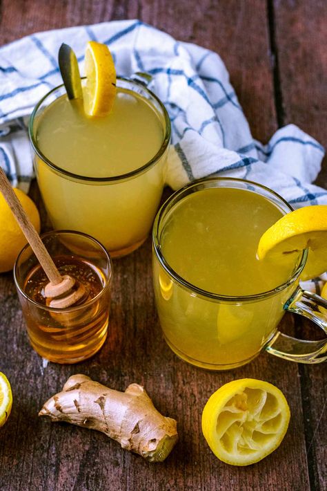 This soothing honey and lemon drink is just the kind of comforting and warming drink when you aren't feeling your best in the winter months. Honey and lemon tea is so simple to make with hot water, lemon juice, honey and ginger for an added boost. Honey And Lemon Drink, Honey Drink, Good Morning Tea, Ginger Water, Lemon Honey, Lemon Drink, Honey Tea, Lemon Tea, Ginger Tea