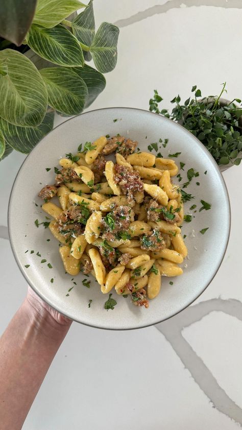 Cavatelli with sausage, garlic, and parmesan✨ ▪️3 Tbsp Butter, divided▪️2 Tbsp Olive Oil▪️4 Cloves Garlic, minced▪️1/2 tsp Red Pepper… | Instagram Garlic Olive Oil Pasta, Butter Mushrooms, Dry Pasta, Italian Sausages, Olive Oil Pasta, Plant Based Cheese, Hot Italian Sausage, Garlic Olive Oil, Sausage Pasta