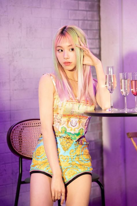 Taste Of Love, Very Important Person, Chaeyoung Twice, Twice Kpop, Extended Play, Fesyen Wanita, Kpop Girl Groups, Alcohol Free, One In A Million