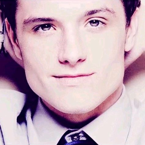 Josh Hutcherson, Short Videos, A Man, White