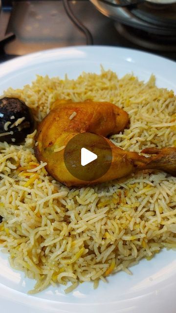 17K likes, 49 comments - faseela_sathar on August 15, 2023: "Arabian Mandi Rice With Smoked Flavour Arabian Mandi Rice With Smoked Flavour | Everyone can make it! So Easy and delicious Chicken Mandi recipe that melts in you mouth! Ingredients chicken cut into 2 pieces Cinnamon sticks 2nos Cardamom 6nos Bay leaves 3nos Cloves 7-8nos Onion 1 cut 4nos Salt to taste Chicken marination mixture Chicken stock 2 tbsp Pinch saffron (soaked before 10 mins) Lemon juice 1 tbsp Pinch oil Pi Mandi Rice Recipes, Chicken Mandi Recipe, Mandi Rice, Mandi Recipe, Chicken Marination, Chicken Mandi, Rice Basmati, Chicken Biryani Recipe, Dubai Food