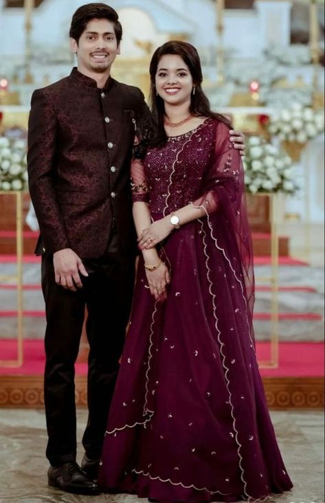 Reception Couple Dress Indian, Reception Dress Bride Indian, Reception Dress Indian, Engagement Couple Dress, Simple Engagement Dress, Kerala Engagement Dress, Engagement Dress For Groom, Sita Photo, Wedding Matching Outfits