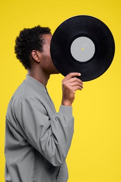 Vinyl Records Photoshoot, Vinyl Photoshoot, Dj Photoshoot, Yellow Person, Lp Player, Gray Clothes, Aesthetic Fashion Men, Vinyl Photography, Exterior Makeover