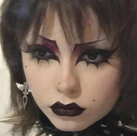 Maquillage Goth, Goth Makeup Looks, Trad Goth Makeup, Goth Eye Makeup, Funky Makeup, Vampire Bride, Punk Makeup, Alt Makeup, Swag Makeup