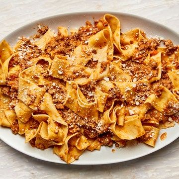 Best Bolognese Recipe, Sunday Gravy, Makanan Italia, Resep Pasta, Bolognese Recipe, Bolognese Sauce, Spaghetti Bolognese, Foods Recipes, Goulash