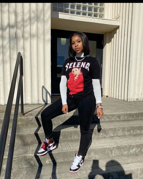 2,301 Likes, 1 Comments - Dm outfits ♛ { 1 Owner } (@outfitsofsociety) on Instagram: “🖤 ( @x.kaittt ) #explorepage #viral” Look Hip Hop, Cute Tomboy Outfits, Looks Hip Hop, Teenage Outfits, Mode Chanel, Jordan Outfits, Swag Outfits For Girls, Tomboy Outfits, Tomboy Style Outfits