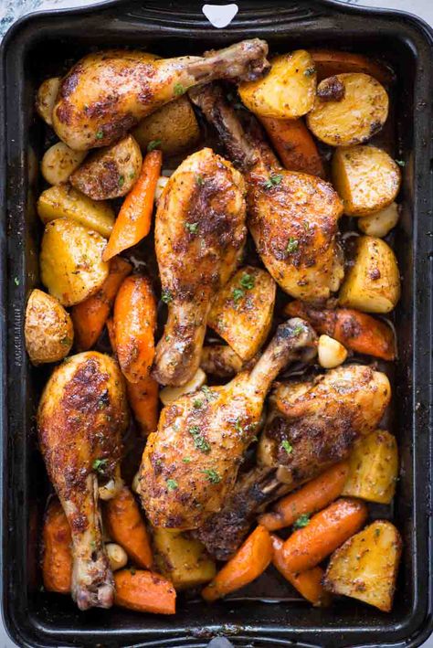 Baked Chicken Legs And Vegetables - The flavours of kitchen Ranch Marinade, Chicken Legs In Oven, Chicken And Vegetable Bake, Oven Baked Chicken Legs, Roasted Chicken Legs, Baked Chicken Drumsticks, Chicken Leg Recipes, Chicken Drumstick Recipes, Drumstick Recipes