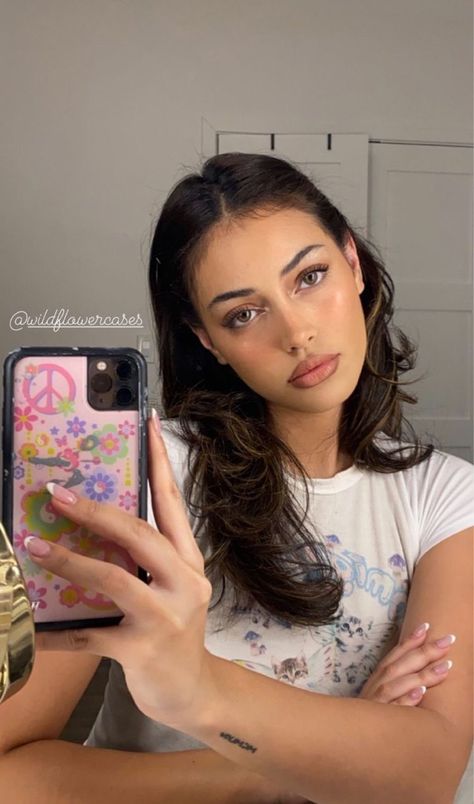 Cindy Wolfie, Wolfie Cindy, Cindy Kimberly, الرسومات اللطيفة, Girl Crush, Makeup Inspo, Pretty Face, Aesthetic Girl, Girly Things