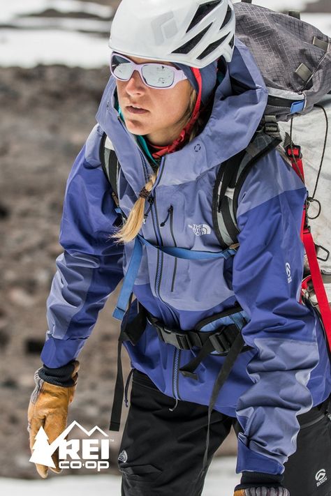 Mountain Outfits, Outdoor Wear Women, Snow Clothes, Climbing Outfit Woman, Climbing Outfits, Mountaineering Climbing, Mountain Outfit, Hiking Outfit Women, Summit Series