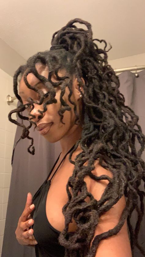 Long Healthy Locs, Locs With Seashells, Black Cottagecore Aesthetic, Long Curly Locs, Loc Protective Styles, Long Locs Black Women, Dreads Aesthetic, Long Dreads Styles For Women, Different Loc Styles