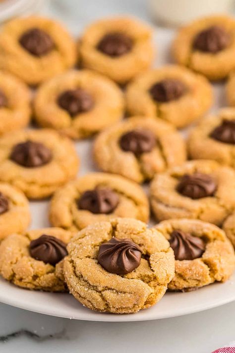 Peanut Butter Chocolate Star Cookies, Star Peanut Butter Cookies, Pb Star Cookies, Peanut Butter Star Cookies, Chocolate Star Cookies, Christmas Goodies Recipes, Soft Chewy Peanut Butter Cookies, Peanut Blossom Cookies, Lofthouse Cookie Recipe