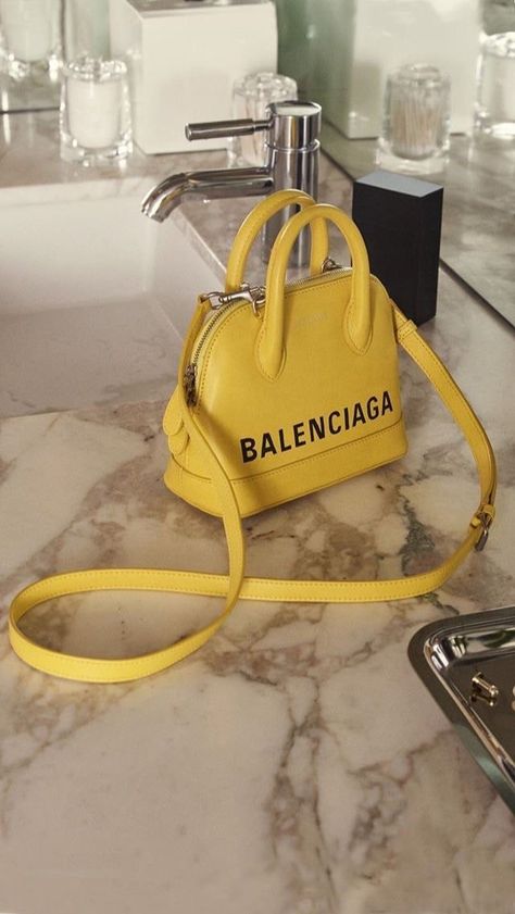 Image about yellow in Bags by ~luxurious Taste~ Iphone Bag, Sac Louis Vuitton, Luxury Purses, Coach Horse And Carriage Tote, Balenciaga Bag, Prada Handbags, Givency Antigona Bag, Mellow Yellow, Shoulder Messenger Bag